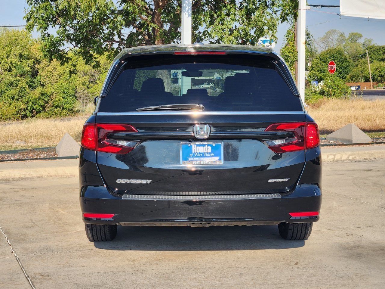 Used 2024 Honda Odyssey Sport image 6