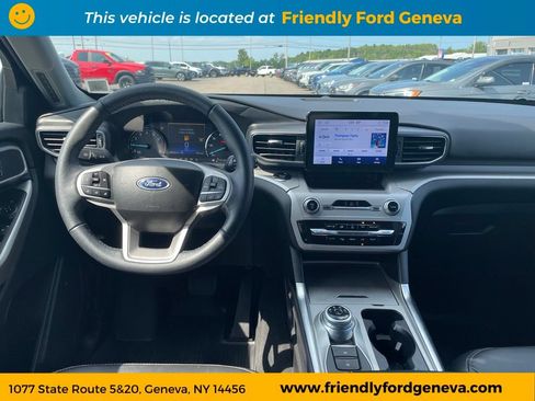 Used 2023 Ford Explorer XLT w/ Equipment Group 202A AWD/4WD image 16