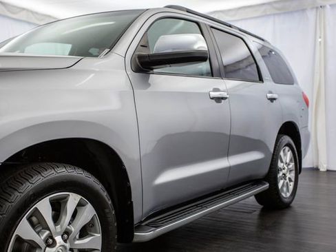Used 2014 Toyota Sequoia Limited image 37