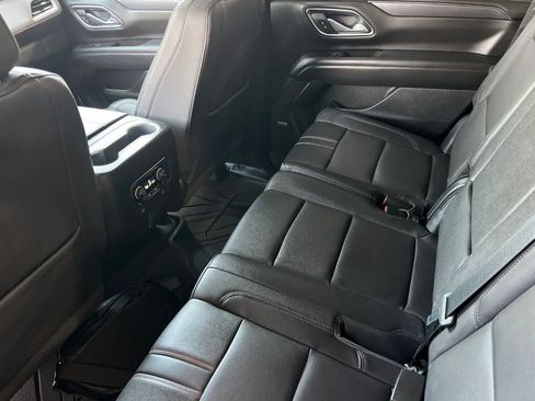 Used 2024 Chevrolet Tahoe RST w/ Luxury Package AWD/4WD image 5