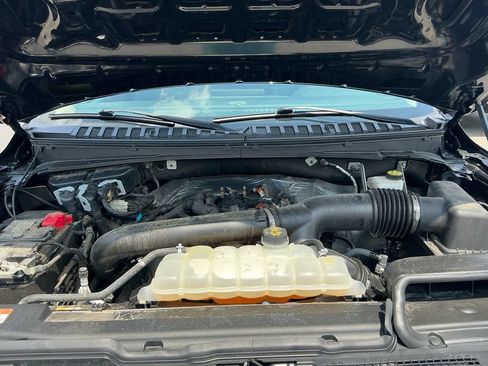 Used 2024 Ford Expedition XLT RWD image 25
