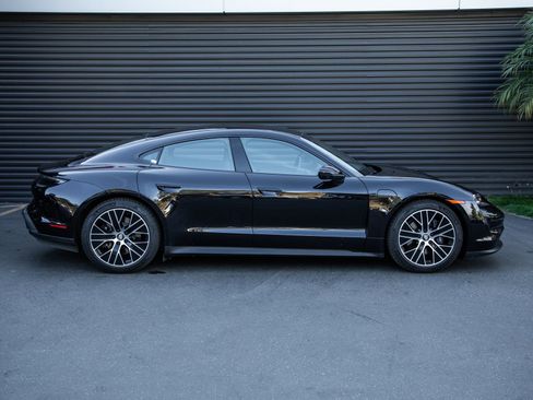 Certified 2024 Porsche Taycan image 8