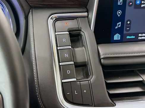 Used 2023 Chevrolet Suburban Z71 w/ Z71 Off-Road Package image 20