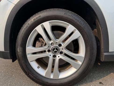 Used 2019 Mercedes-Benz GLA 250 4MATIC image 11