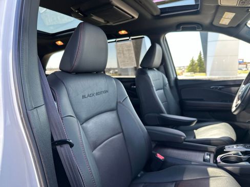 Used 2021 Honda Pilot Black Edition image 48
