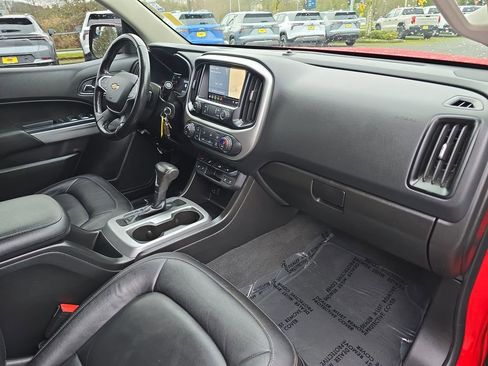 Certified 2019 Chevrolet Colorado LT w/ Colorado RST Special Edition image 31
