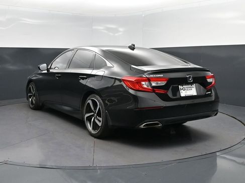 Used 2018 Honda Accord Sport image 5
