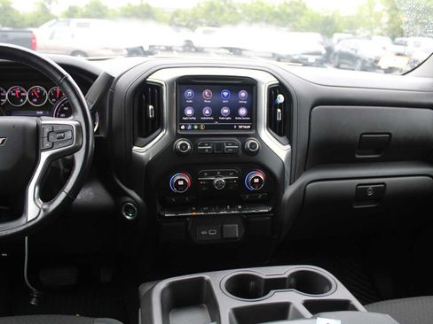 Used 2021 Chevrolet Silverado 1500 LT AWD/4WD image 7