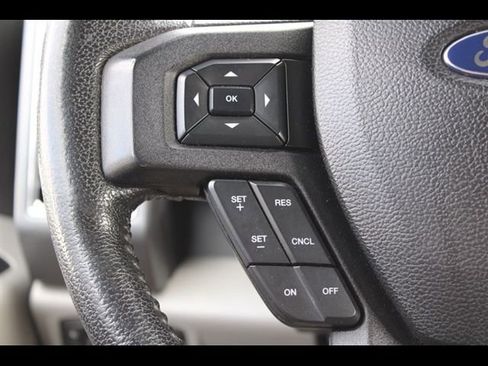 Used 2015 Ford F150 XLT w/ Equipment Group 302A Luxury AWD/4WD image 29