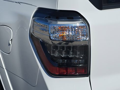 Used 2023 Toyota 4Runner SR5 image 33