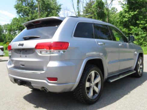 Used 2014 Jeep Grand Cherokee Overland w/ Advanced Technology Group AWD/4WD image 5