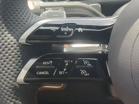 Used 2024 Mercedes-Benz EQB 300 4MATIC image 12