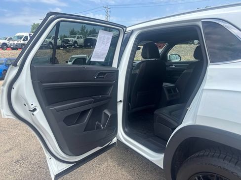 Used 2020 Volkswagen Atlas Cross Sport SEL Premium R-Line AWD/4WD image 19