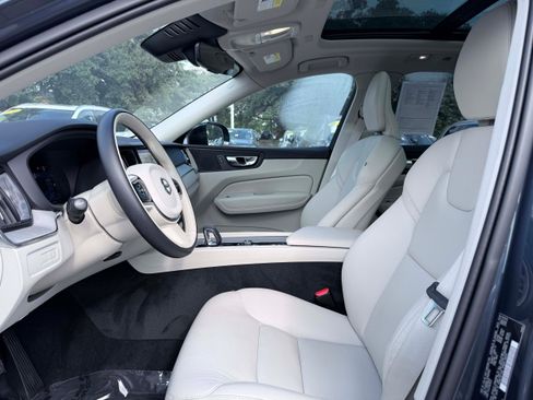 Certified 2024 Volvo XC60 T8 Plus AWD/4WD image 13