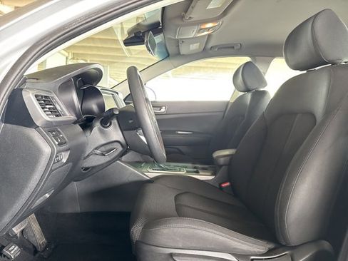 Used 2020 Kia Optima LX FWD image 7