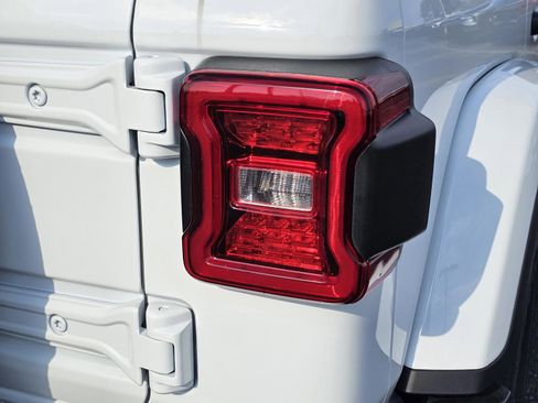 New 2026 Jeep Wrangler Sahara image 9