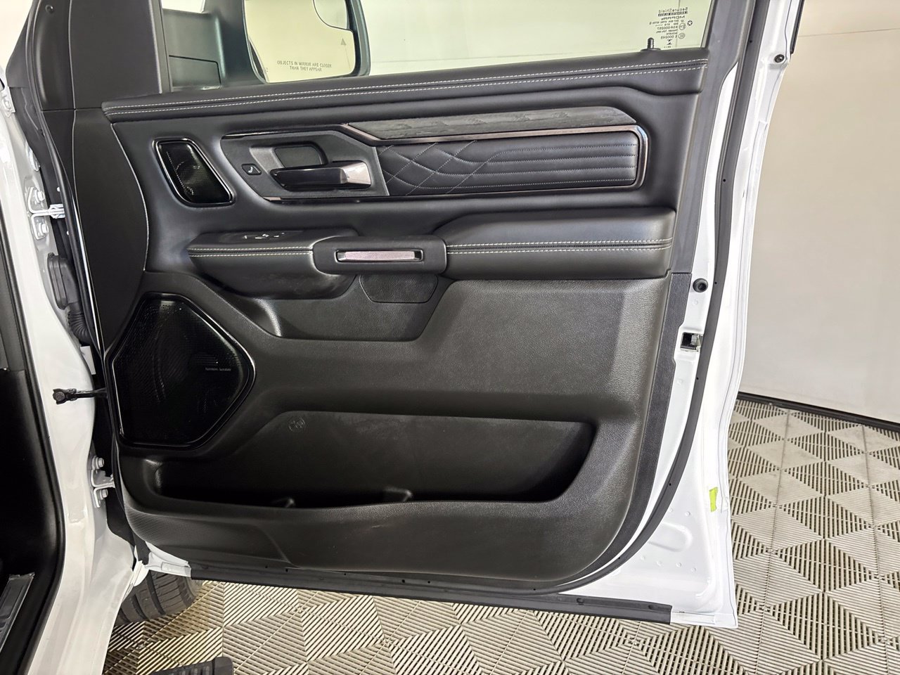 Used 2026 RAM 1500 Limited AWD/4WD image 30
