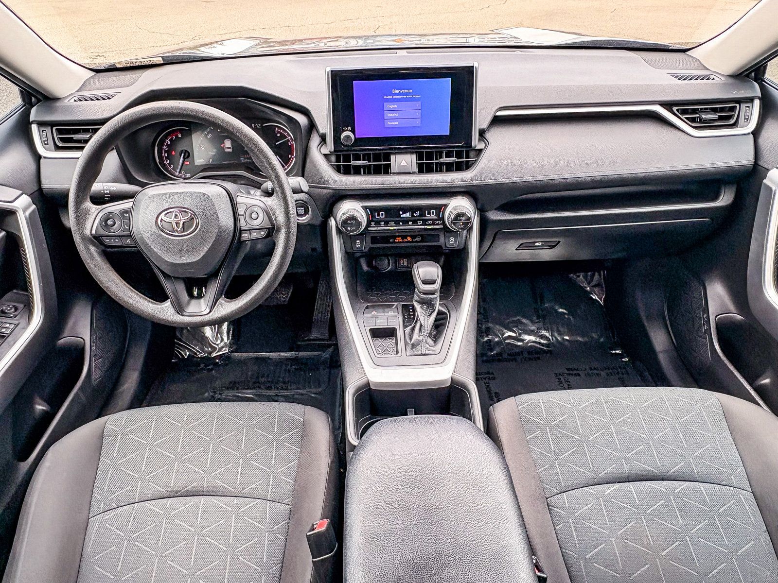 Used 2023 Toyota RAV4 XLE w/ Convenience Package FWD image 12