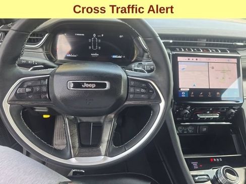 Used 2025 Jeep Grand Cherokee L Limited AWD/4WD image 13