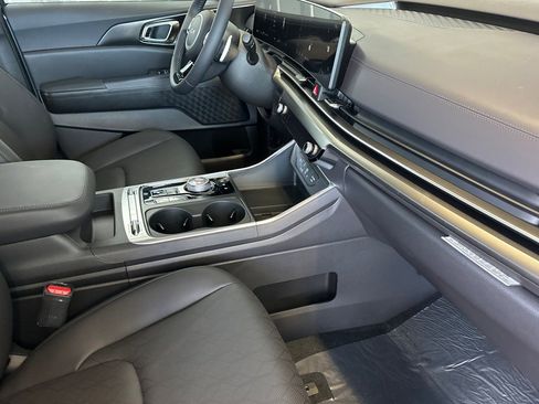 New 2026 Kia Carnival SX FWD image 16