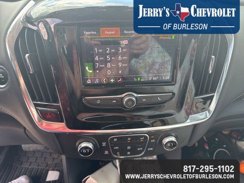 Used 2021 Chevrolet Traverse LS w/ LPO, Floor Liner Package FWD image 13