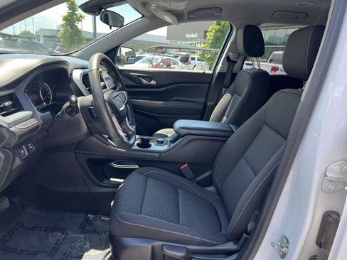 Used 2023 GMC Acadia SLE AWD/4WD image 27