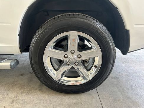 Used 2016 RAM 1500 Express RWD image 17