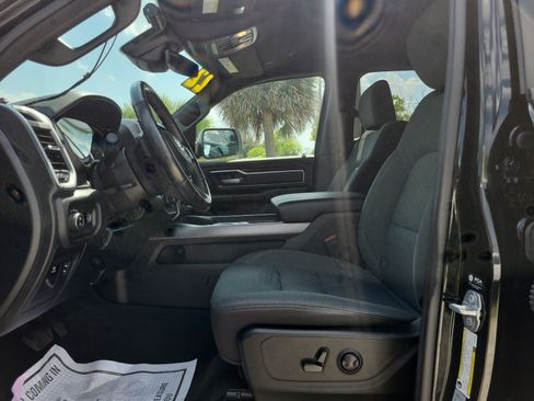 Used 2022 RAM 1500 Big Horn AWD/4WD image 9