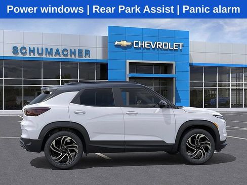 Used 2024 Chevrolet TrailBlazer RS w/ Convenience Package AWD/4WD image 5