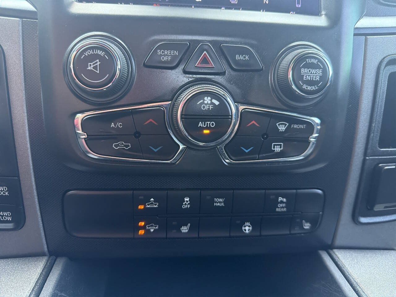 Used 2018 RAM 1500 Rebel w/ Luxury Group AWD/4WD image 23