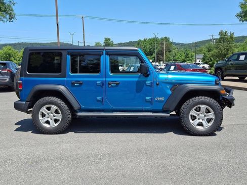 Used 2019 Jeep Wrangler Unlimited Sport S AWD/4WD image 9