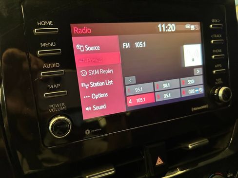 Used 2022 Toyota Camry SE FWD image 13
