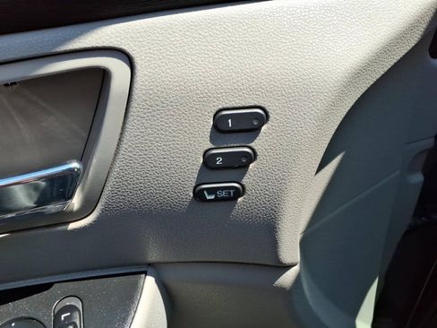 Used 2014 Honda Odyssey Touring image 17