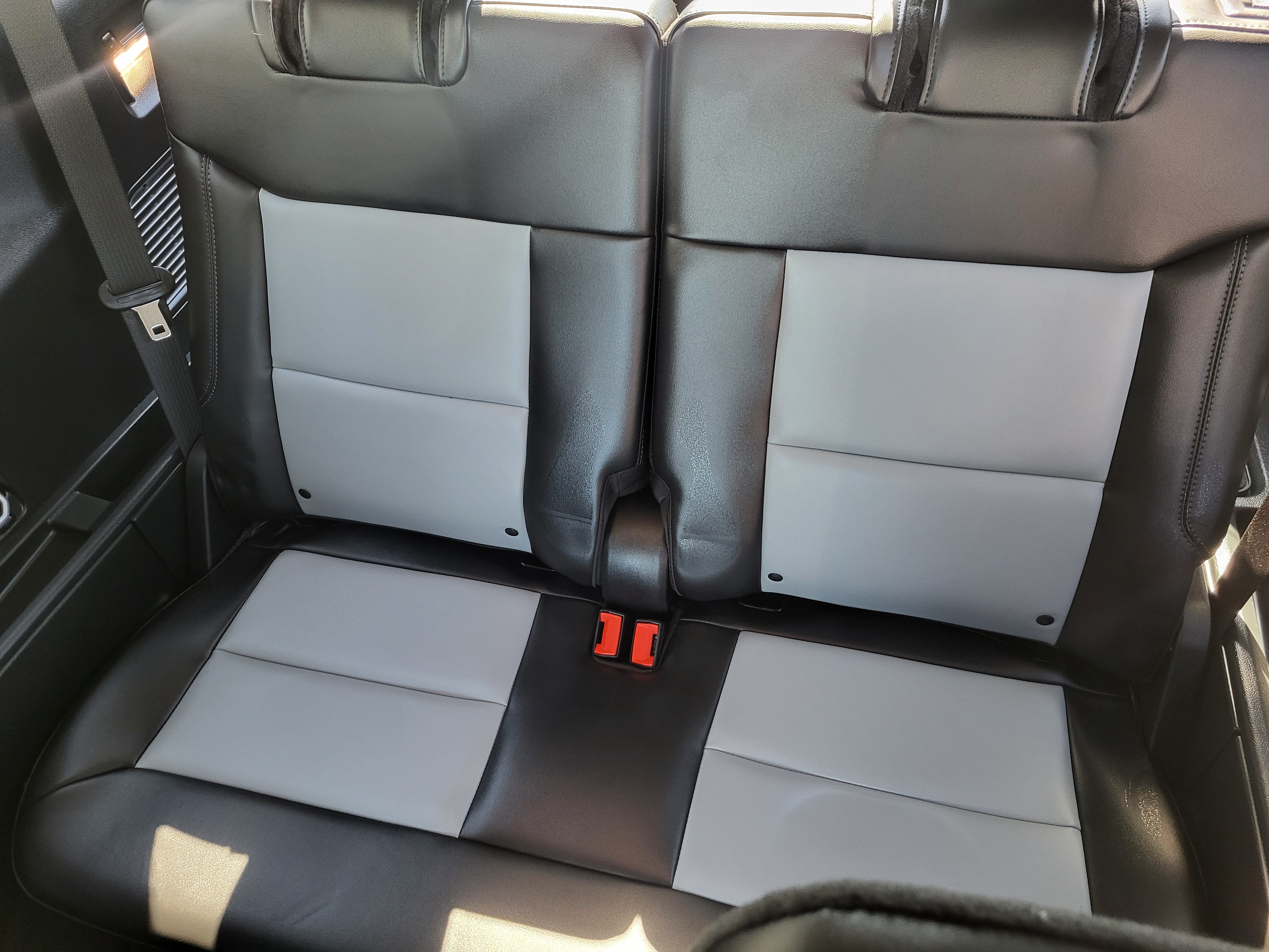 Used 2024 Ford Explorer XLT w/ Equipment Group 202A AWD/4WD image 31