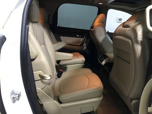 Used 2012 GMC Acadia Denali FWD image 18