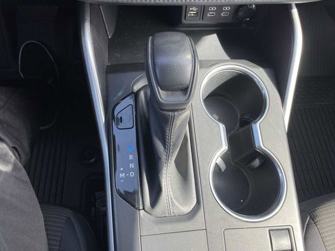 Used 2023 Toyota Highlander L image 20