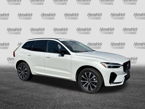 Certified 2025 Volvo XC60 B5 Plus image 2