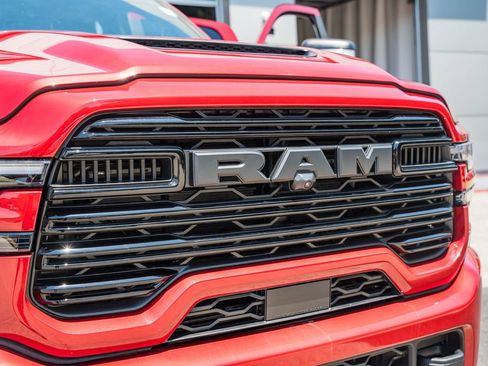 New 2026 RAM 2500 Laramie AWD/4WD image 11