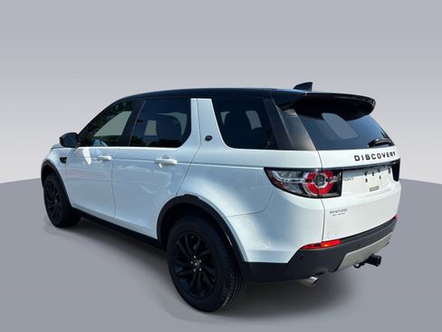 Used 2017 Land Rover Discovery Sport SE AWD/4WD image 5