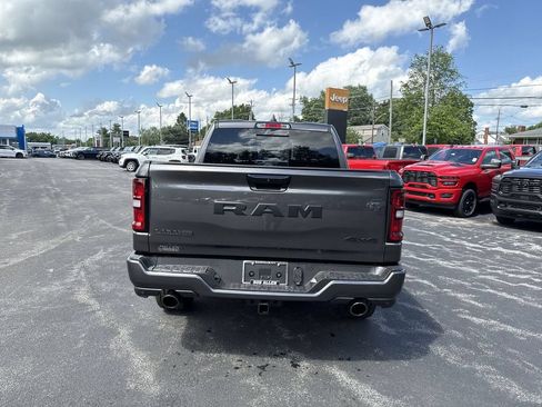New 2026 RAM 1500 Laramie w/ Night Edition AWD/4WD image 18