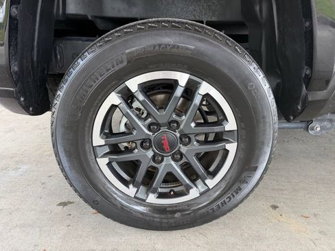 Used 2024 Toyota Tacoma TRD Sport RWD image 19