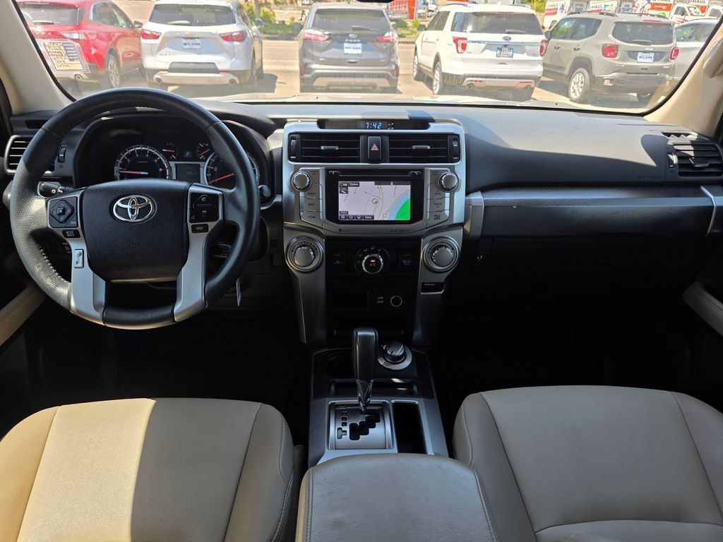 Used 2019 Toyota 4Runner SR5 Premium AWD/4WD image 4