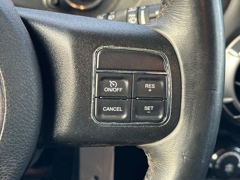Used 2018 Jeep Wrangler Unlimited Sahara w/ Connectivity Group image 24