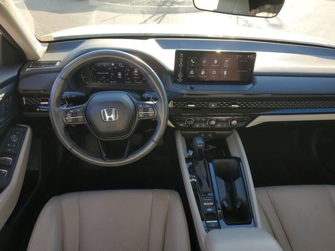 Used 2023 Honda Accord EX-L image 16