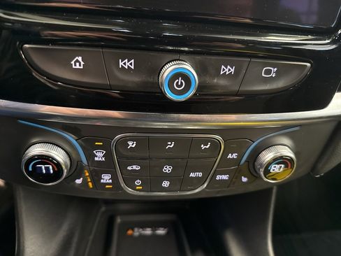 Certified 2023 Chevrolet Traverse LT w/ LPO, Floor Liner Package image 12