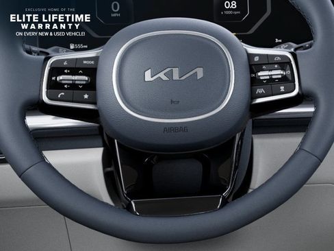 New 2026 Kia Carnival SX w/ SX Dark Edition Package FWD image 23