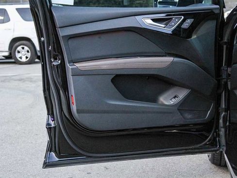 Used 2023 Audi Q4 e-tron Premium Plus image 22