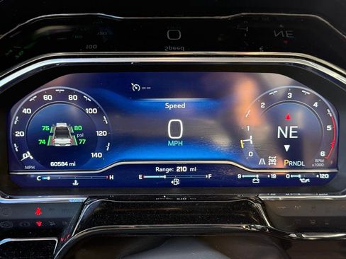 Used 2024 Chevrolet Silverado 2500 LTZ image 17