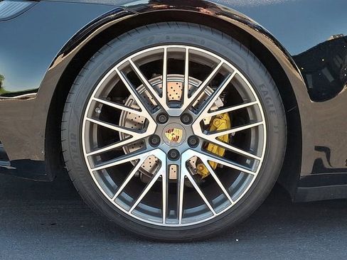 Certified 2024 Porsche 911 Carrera RWD image 13