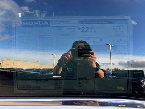 New 2026 Honda Odyssey Touring image 32